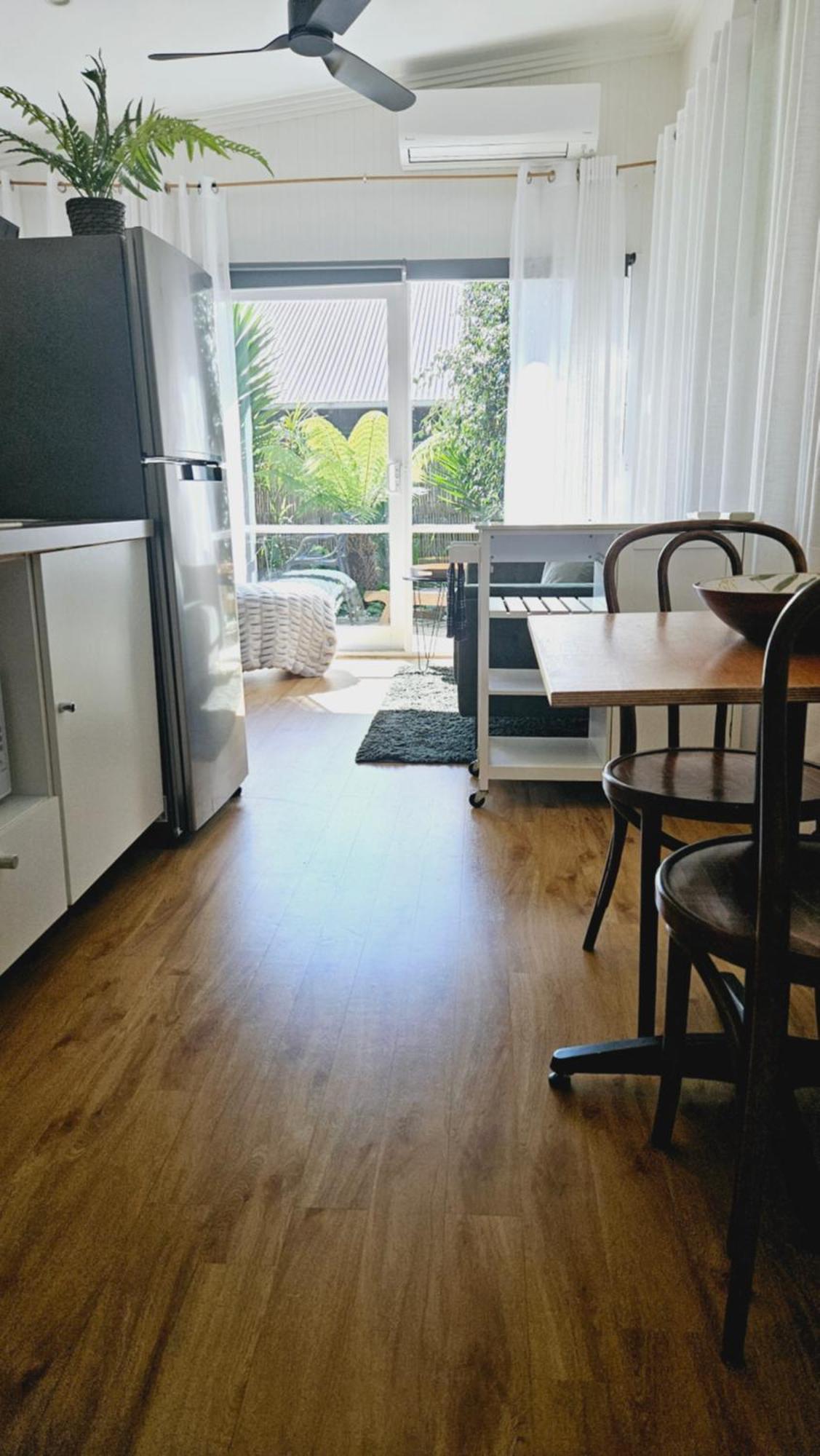 Hotel By The Seaside Mornington Esterno foto
