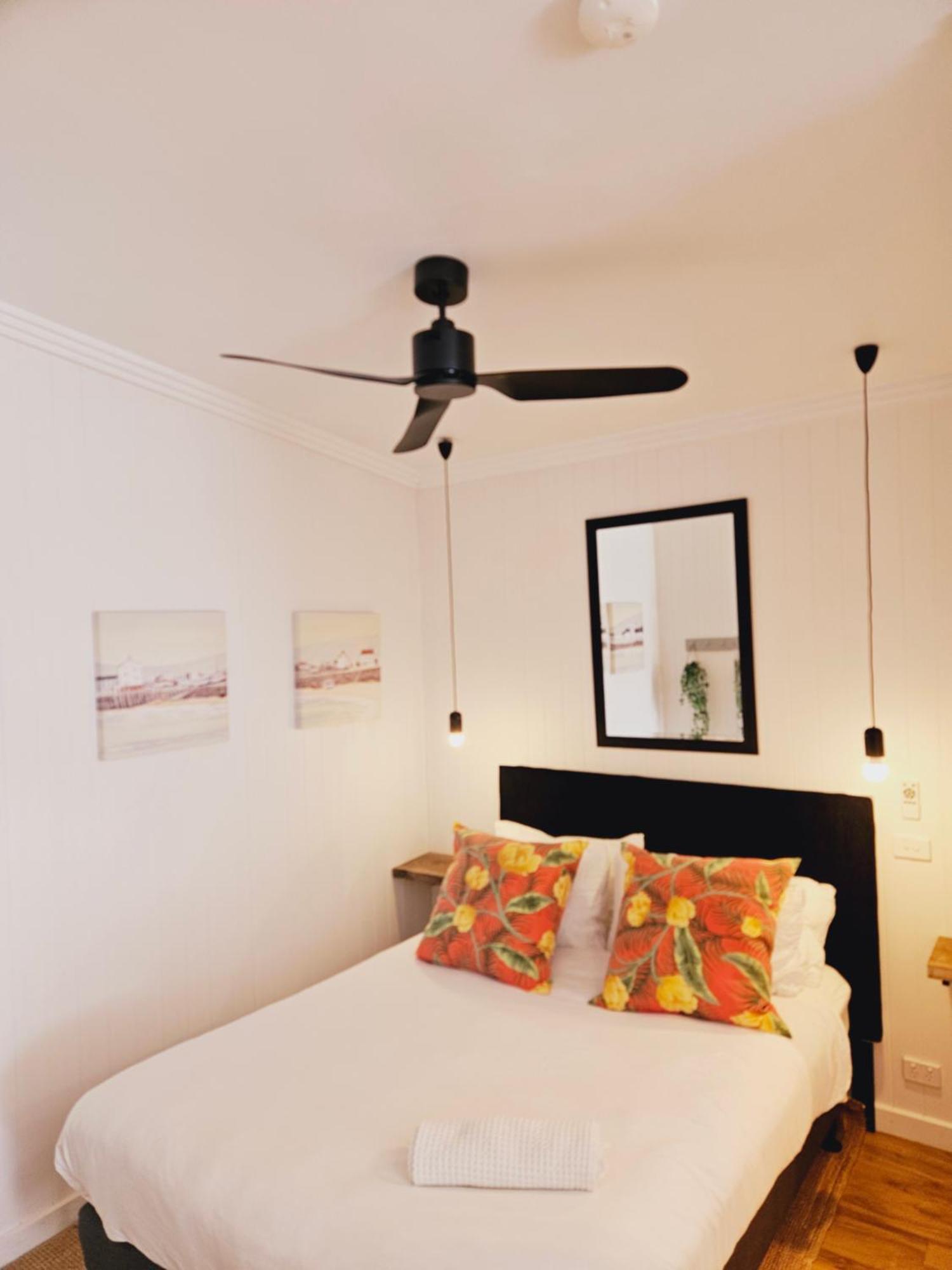 Hotel By The Seaside Mornington Esterno foto