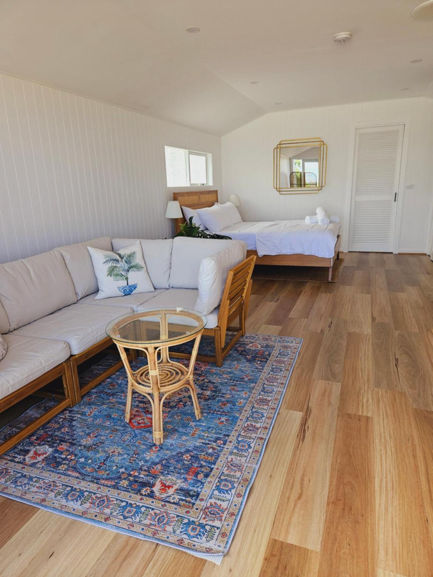 Hotel By The Seaside Mornington Esterno foto